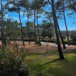 Appartement, Animaux Acceptes - Vue Piscine Et - Fr-1-379-187 *