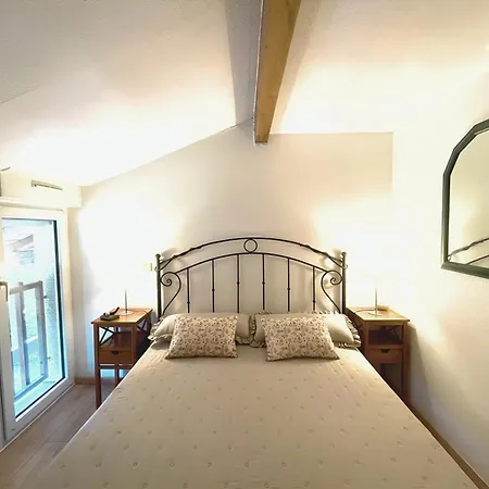Appartement, Animaux Acceptes - Vue Piscine Et - Fr-1-379-187 *